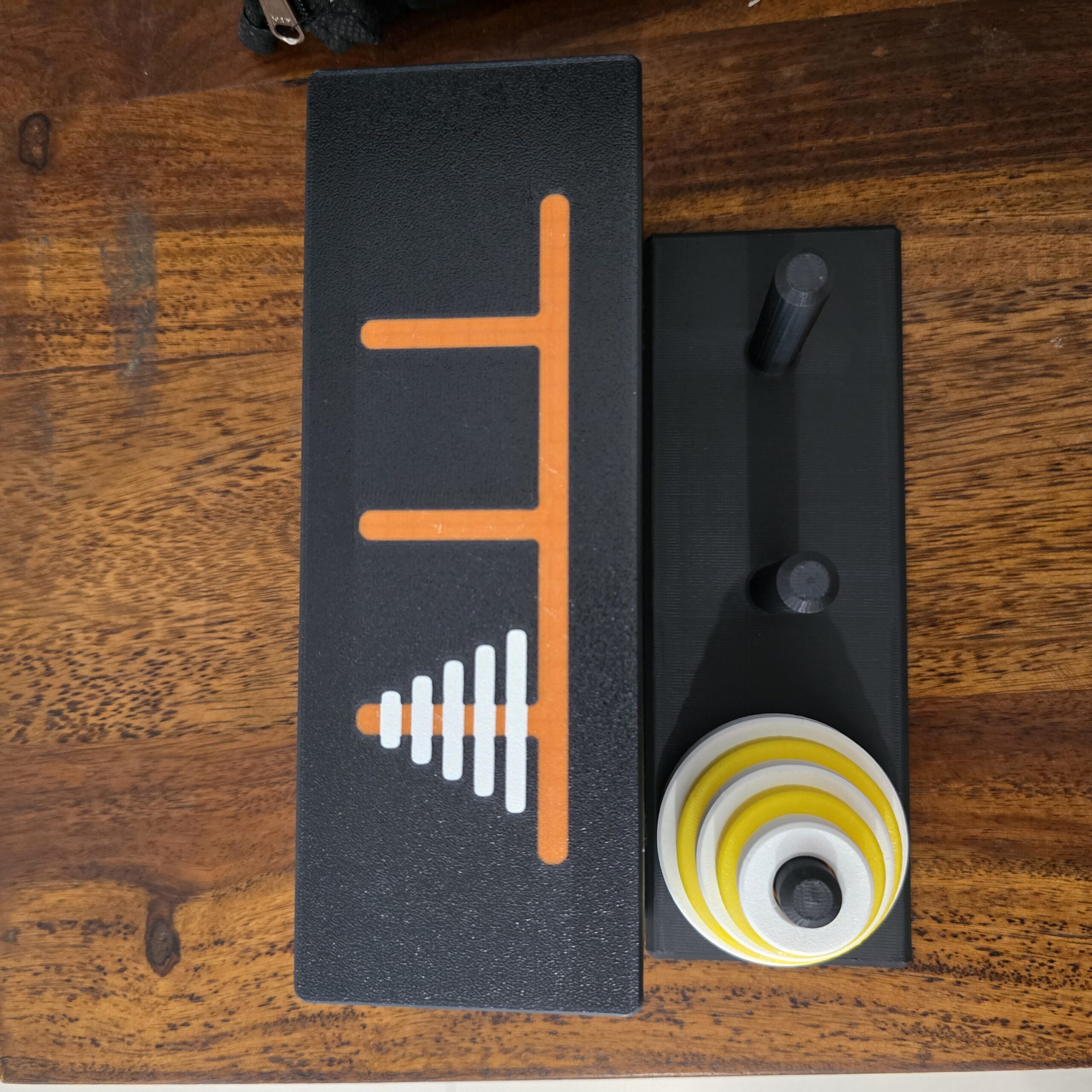 Tower of Hanoi - Classic Puzzle - Image 3